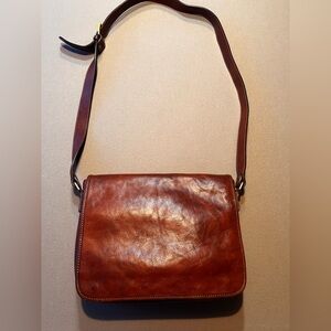 EUC Republic of Florence Brown Leather Messenger Bag. Perfect work companion.
